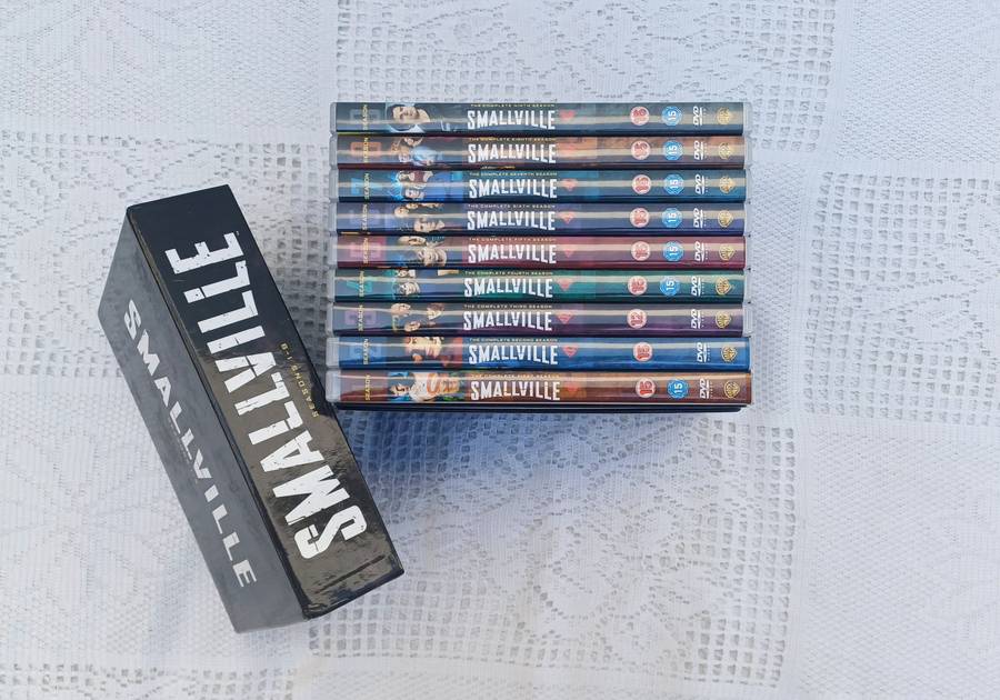 Smallville Box Set - Seasons 1-9 (DVD)