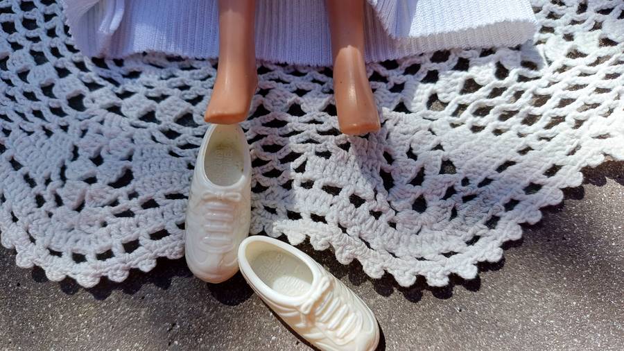 Mattel Vintage 1966 Barbie Twist & Turn Waist - Bendable Knees