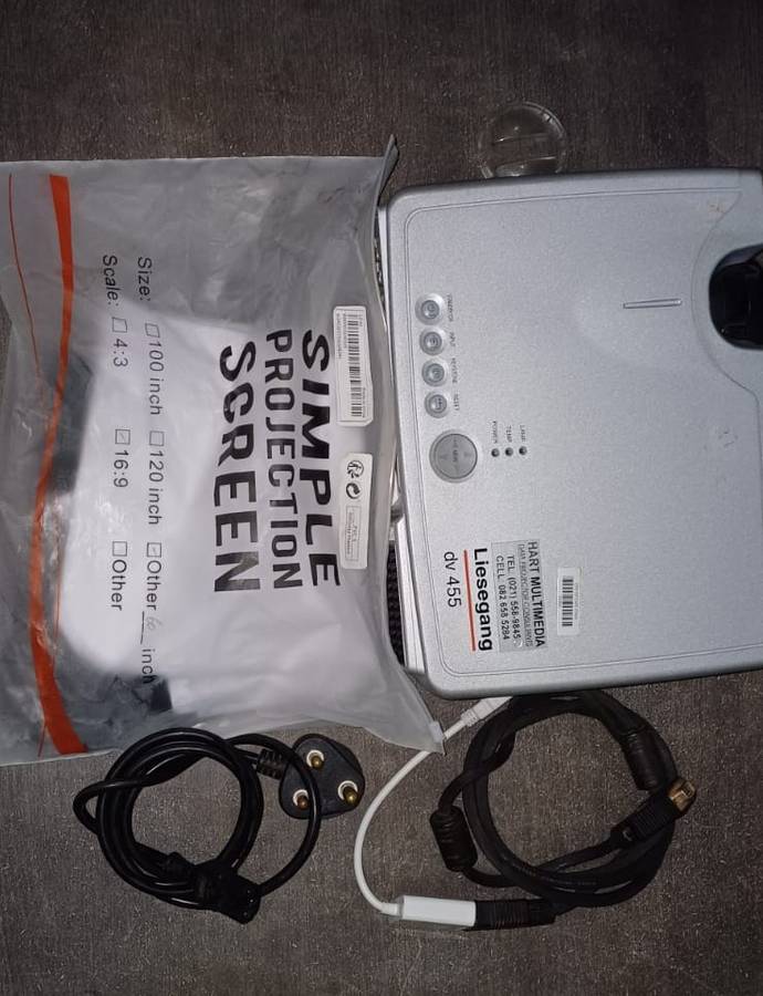 Projector (screen and cable included)