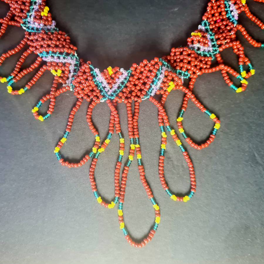 Bead necklace, handmade.