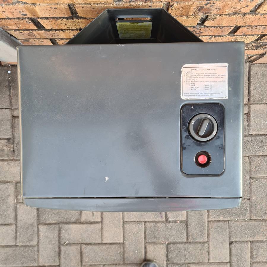 Salton Three Panel Mobile Gas Heater