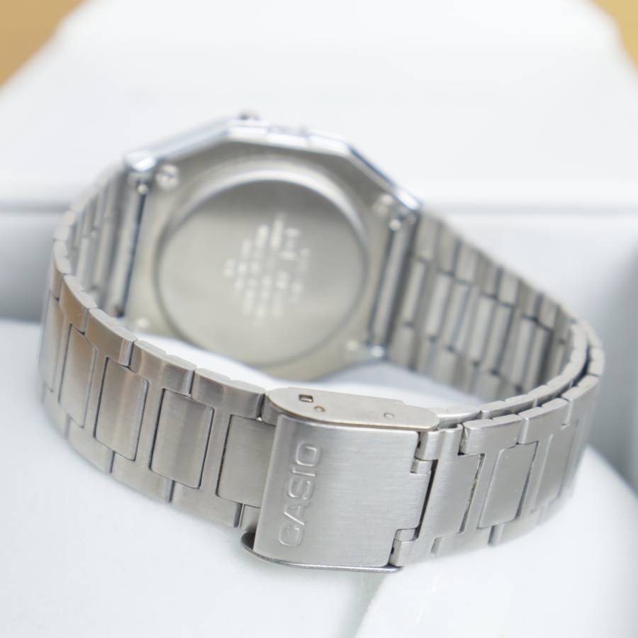 Casio WR - A158WA-1Q Retro Unisex Water Resistant Digital Watch