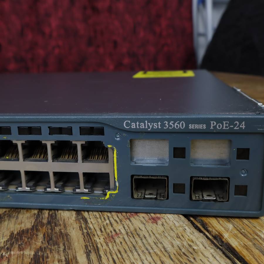 Cisco Catalyst 3560 Series Switch POE 24 - WS-C3560-24PS-S V06 - Pre-Owned