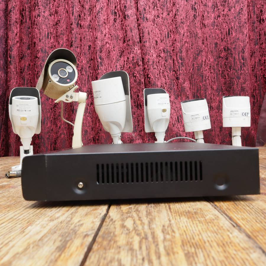 Dahua 4-Channle DVR and CCTV Cameras - 51DVR0404LF-AS