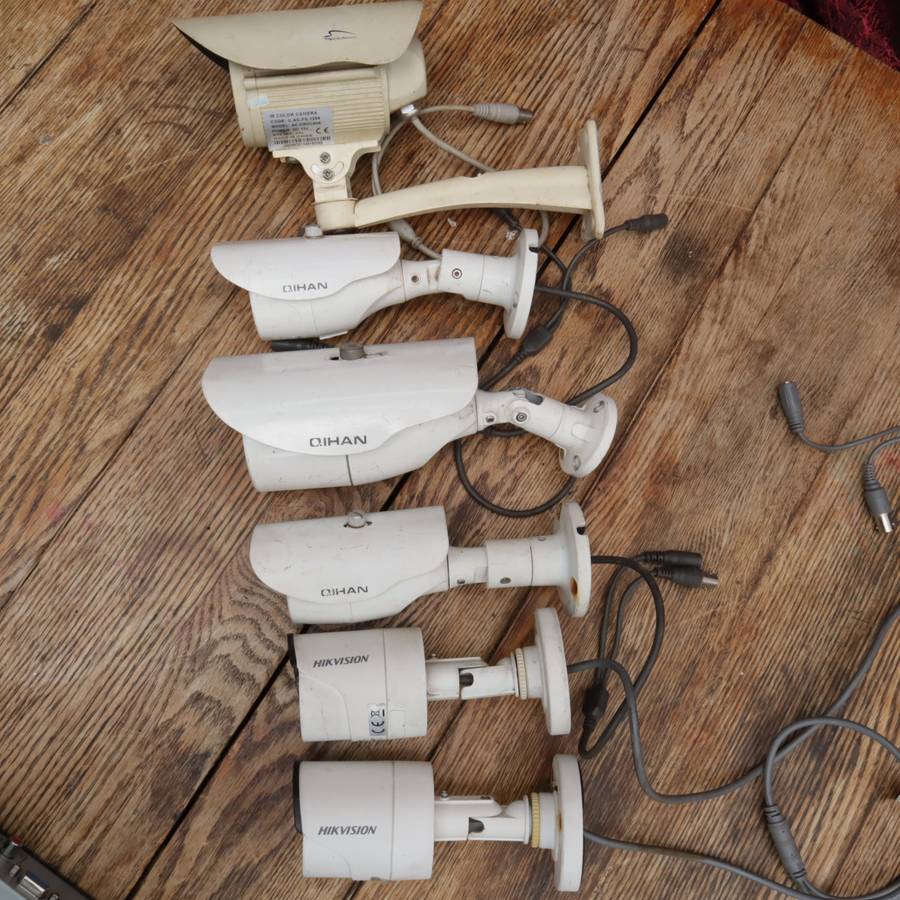 Dahua 4-Channle DVR and CCTV Cameras - 51DVR0404LF-AS