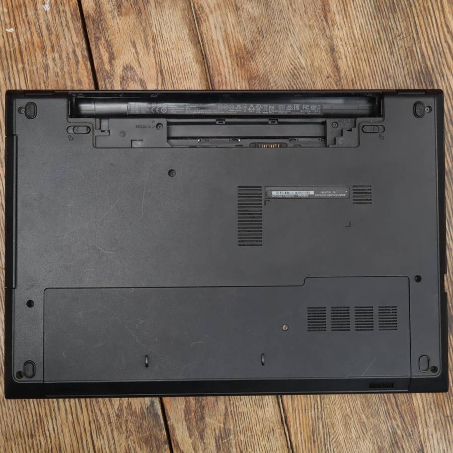 Dell Inspiron 3543 Laptop - Core i5 2.20GHz NVIDIA GeForce 920M 8GB RAM 1TB HDD