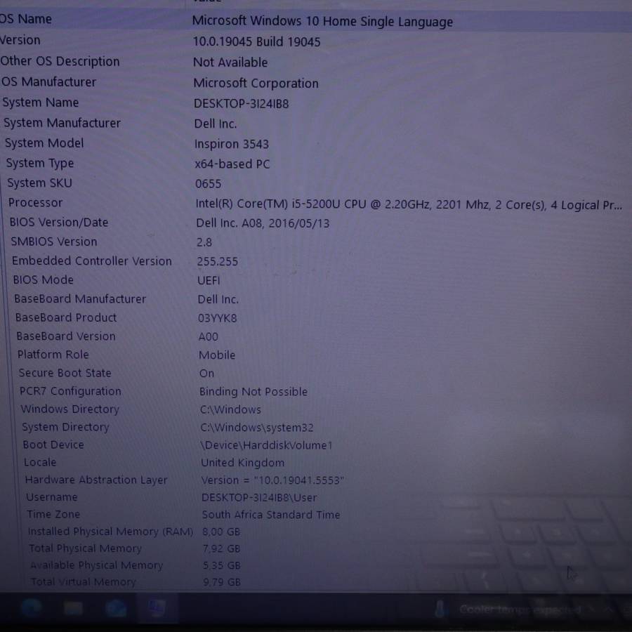 Dell Inspiron 3543 Laptop - Core i5 2.20GHz NVIDIA GeForce 920M 8GB RAM 1TB HDD