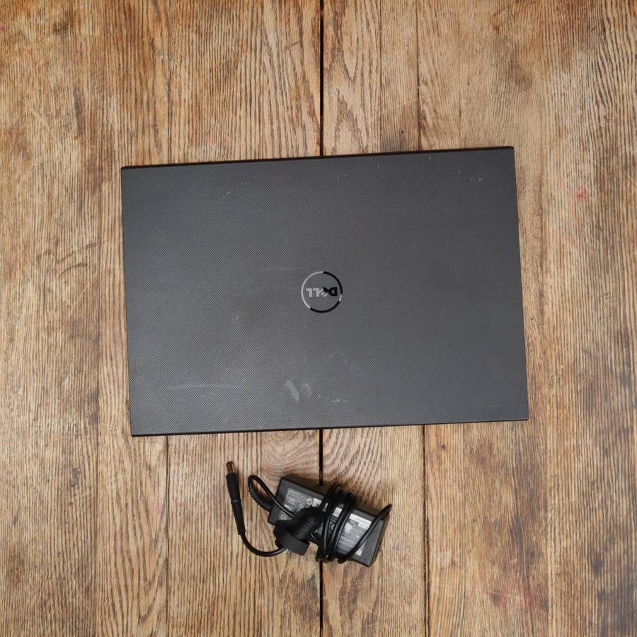 Dell Inspiron 3543 Laptop - Core i5 2.20GHz NVIDIA GeForce 920M 8GB RAM 1TB HDD