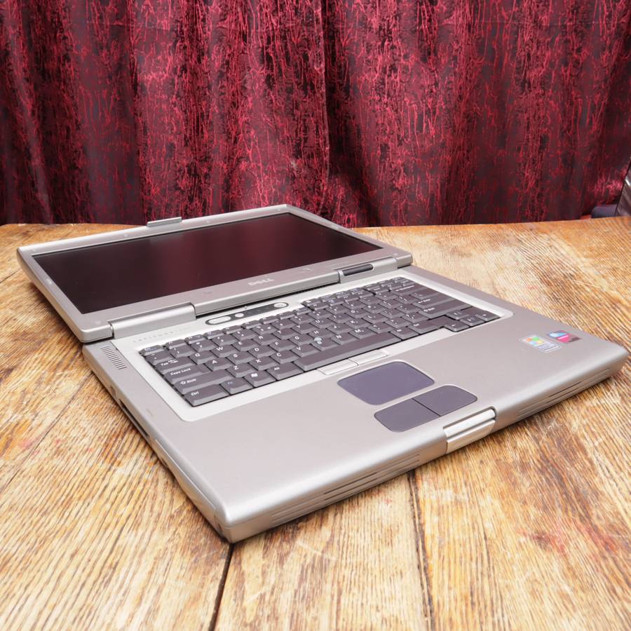 Dell Inspiron 8600 Laptop 15.4" - Model PP02X - Pentium M 1.5GHz 1GB RAM