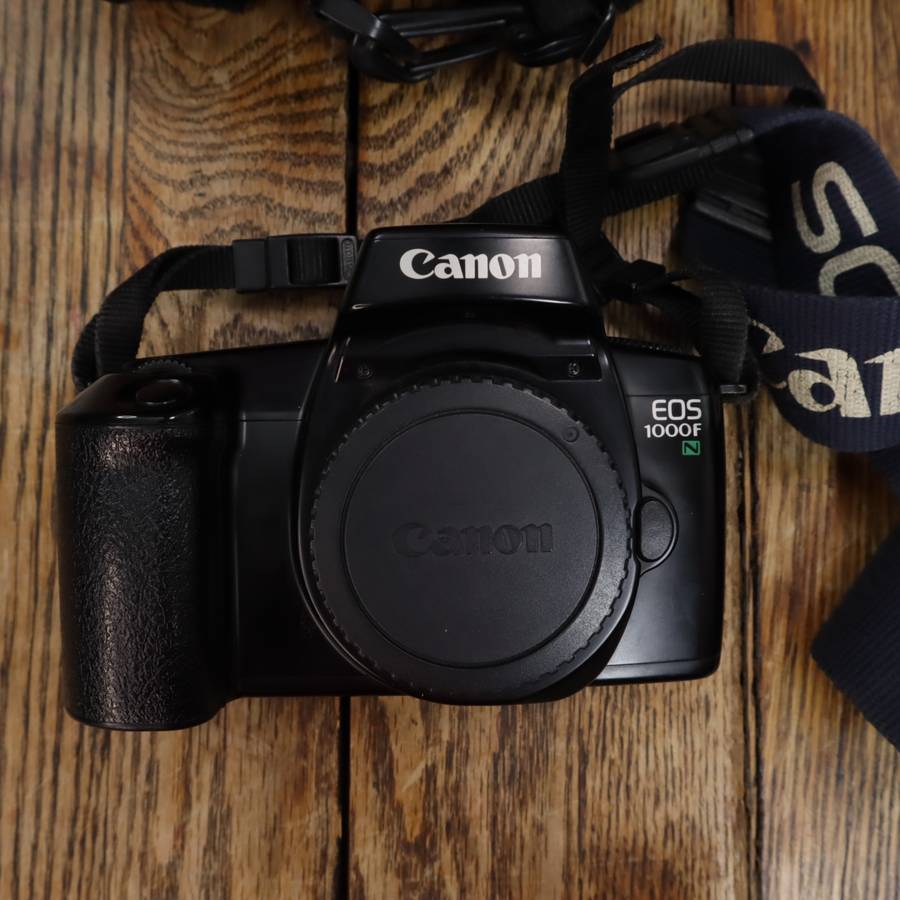 Canon EOS 1000FN 35mm SLR Film Camera Body