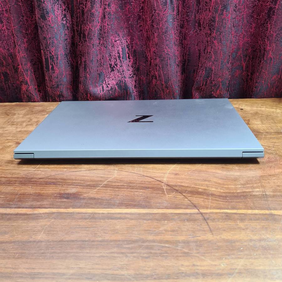 HP ZBook Studio G7 Mobile Workstation 6-Core 10th Gen i7 32GB RAM 500GB SSD NVIDIA® Quadro 4GB 15.6"