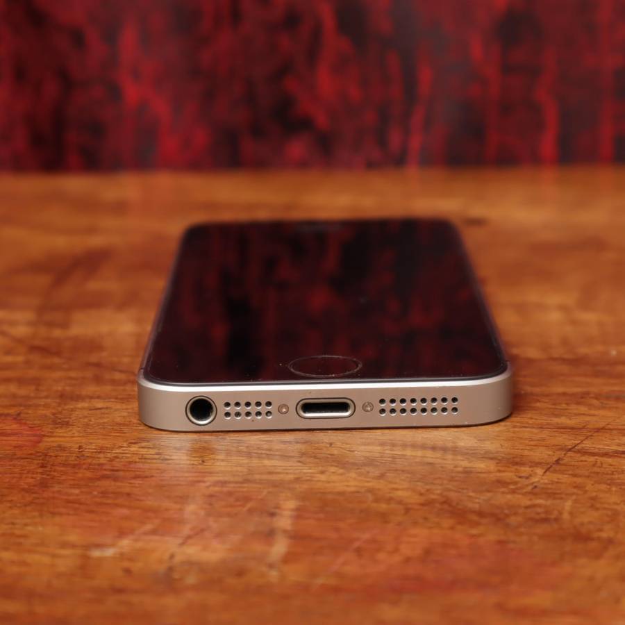 Apple iPhone SE A1723 - 32GB Space Grey