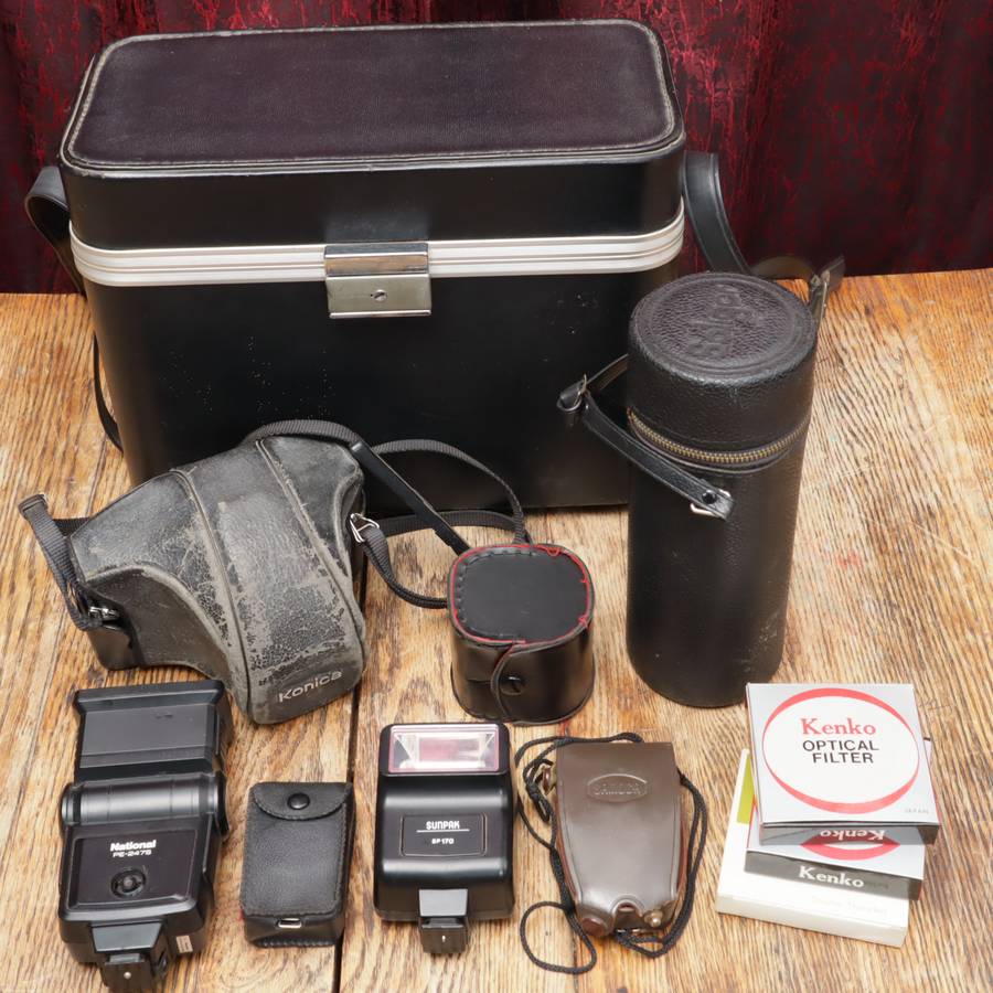KONICA Autoreflex TC SLR 35mm Film Camera + Lenses - Speedlites - Light Metres - Lens Filters