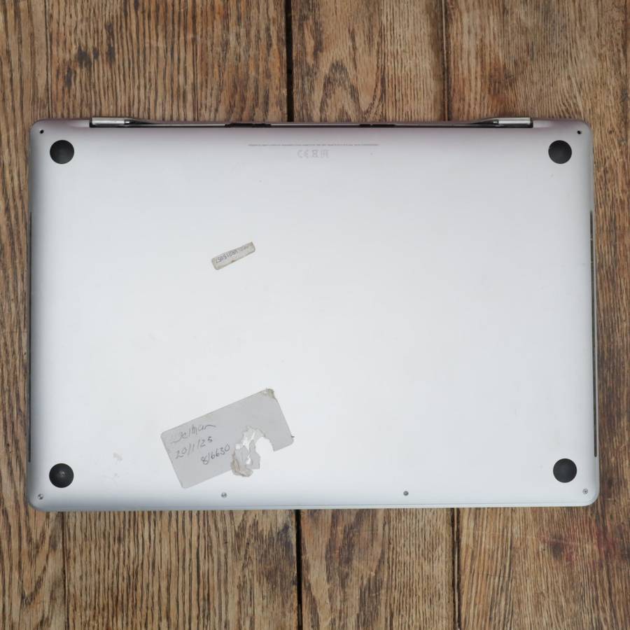 Apple 16-inch MacBook Pro late 2019 - A2141