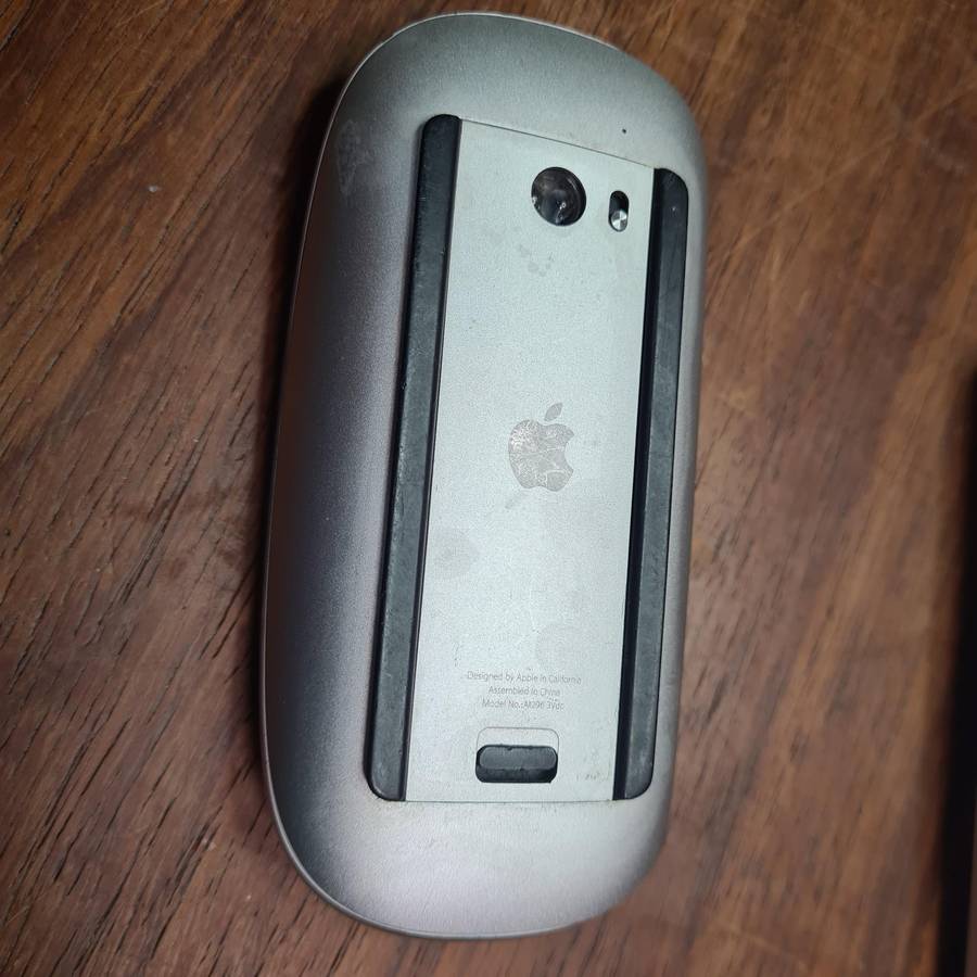 Apple Wireless Magic Mouse A1296