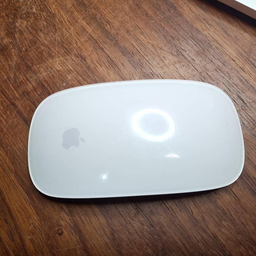 Apple Wireless Magic Mouse A1296