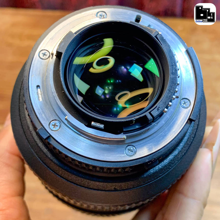 Nikon ED AF-S Nikkor 28-70mm f2.8 - Silent Wave Motor