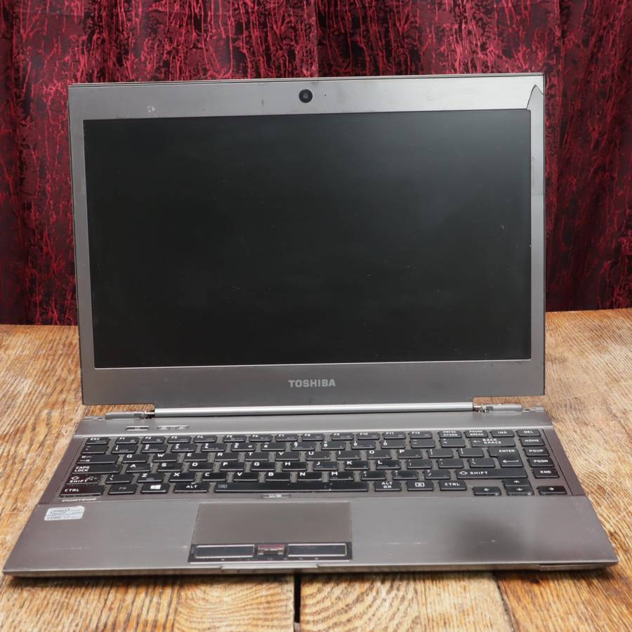 Toshiba Portege Z930 13" Laptop PC Core i7 4GB RAM 2.1GHz
