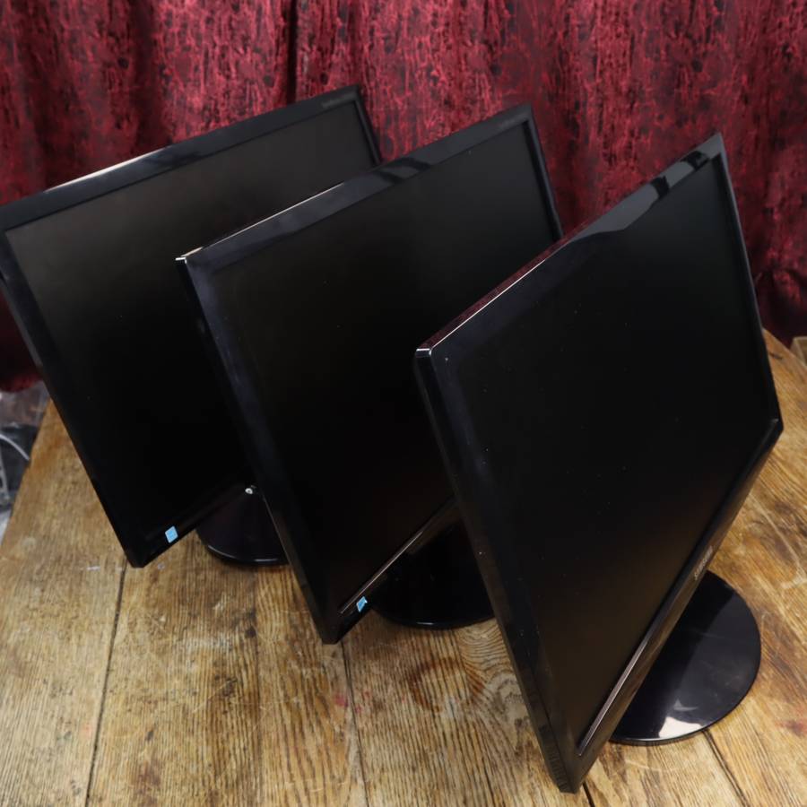 Samsung S20B300B 19.5" LED Monitor 1600 x 900 - Pre-Owned