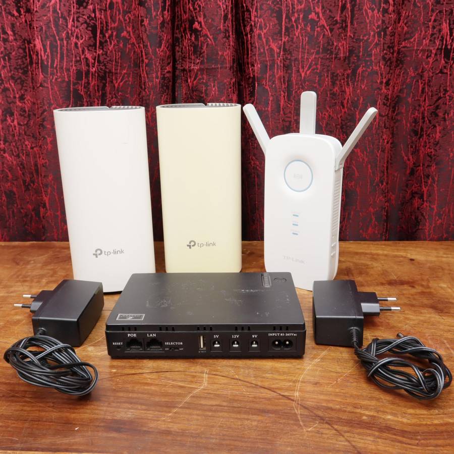 TP-Link Deco E4R and RE450 AC 1750 Wi-Fi Range Extender and Portable UPS