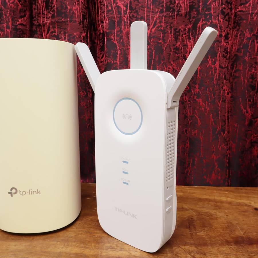 TP-Link Deco E4R and RE450 AC 1750 Wi-Fi Range Extender and Portable UPS