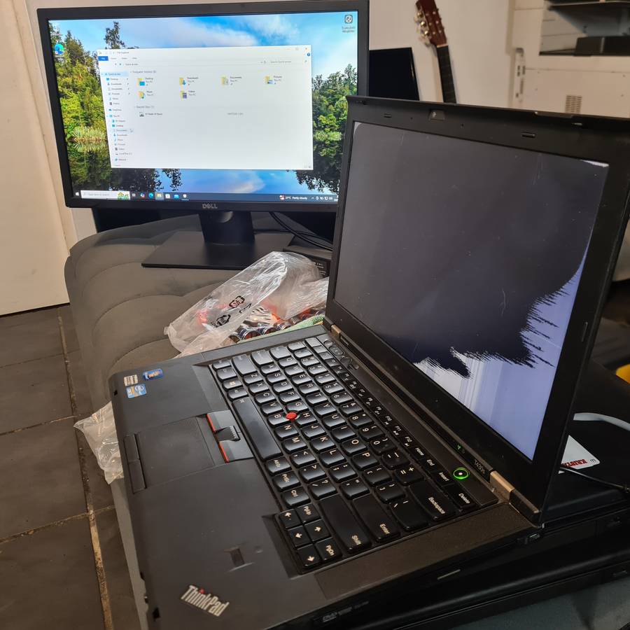 Lenovo ThinkPad T430s 14" Notebook Laptop 2.6GHz Core i5 - 8GB RAM 2356ET5