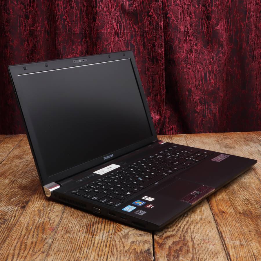 Toshiba Tecra R950-F0036 Laptop 3.0GHz Core i7 8GB RAM 500HDD 15.6" AMD Radeon