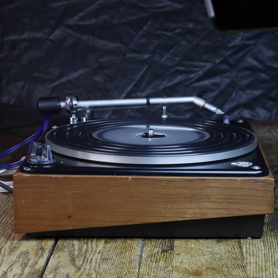 B&O (BANG & OLUFSEN) BEOGRAM 1000 TURNTABLE