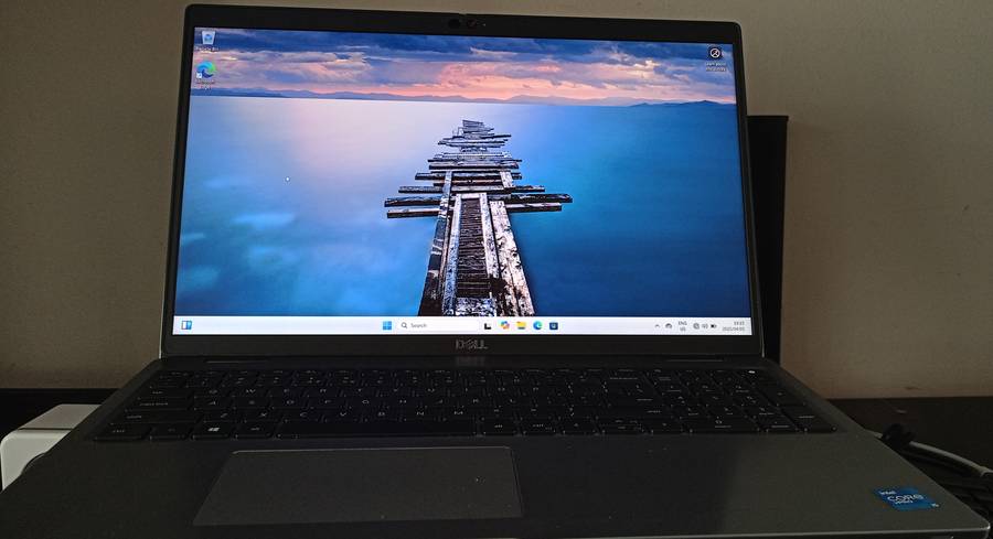 Dell Latitude 5520 Core i5-1145G7 15.6 FHD Display 16GB RAM 512GB SSD 11th Generation