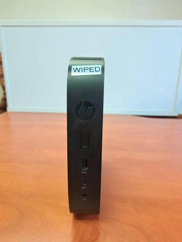 HP t530 Thin Client  For Spares or Repair