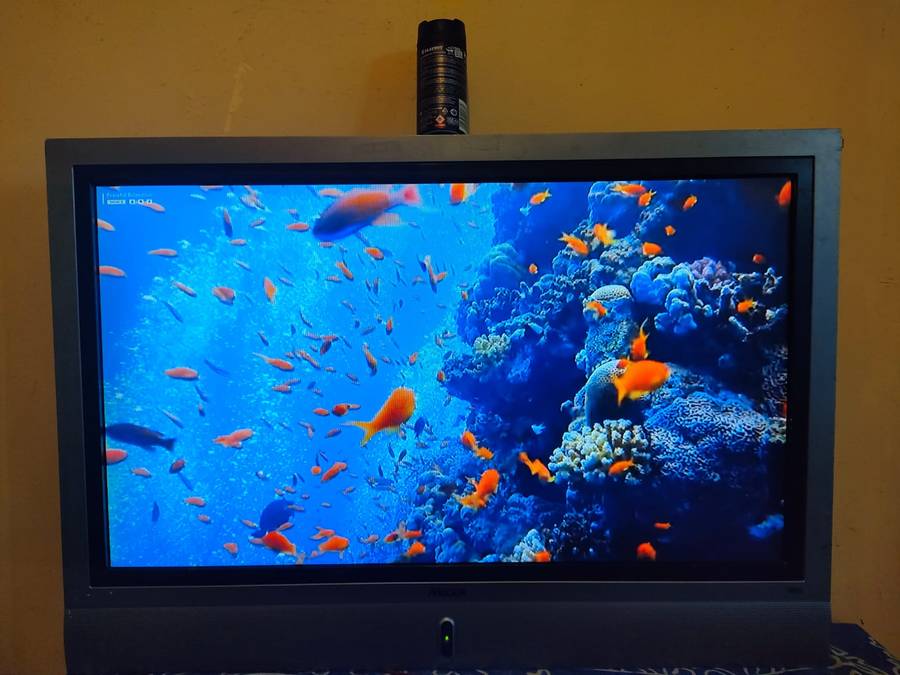 *** BIG Mecer 32' Monitor with HDMI ***