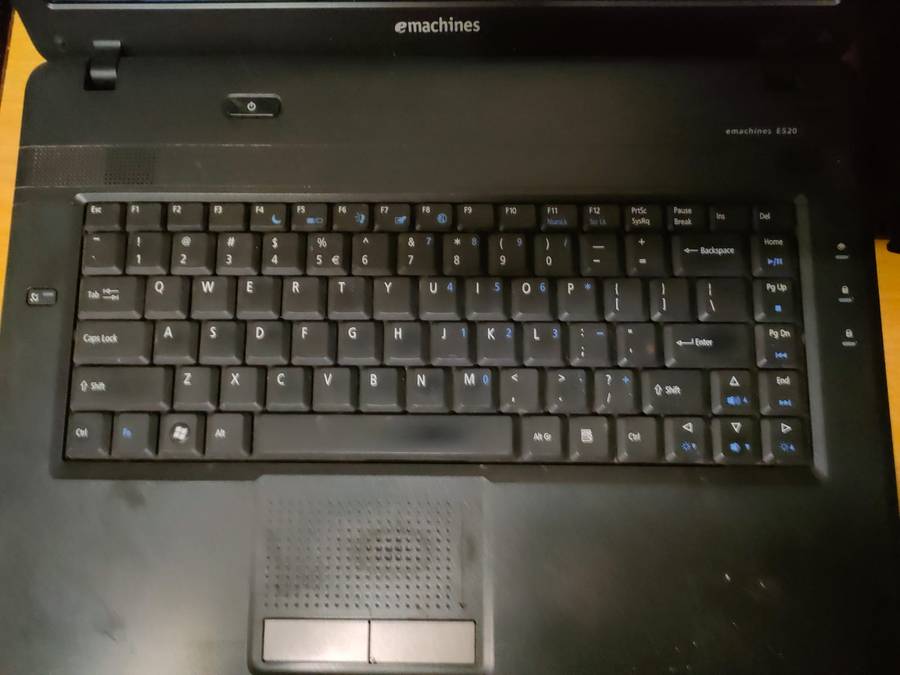 Acer eMachines E520
