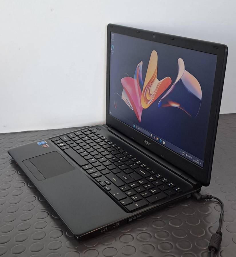 Acer i7 Laptop AUCTION SPECIAL NOW ON