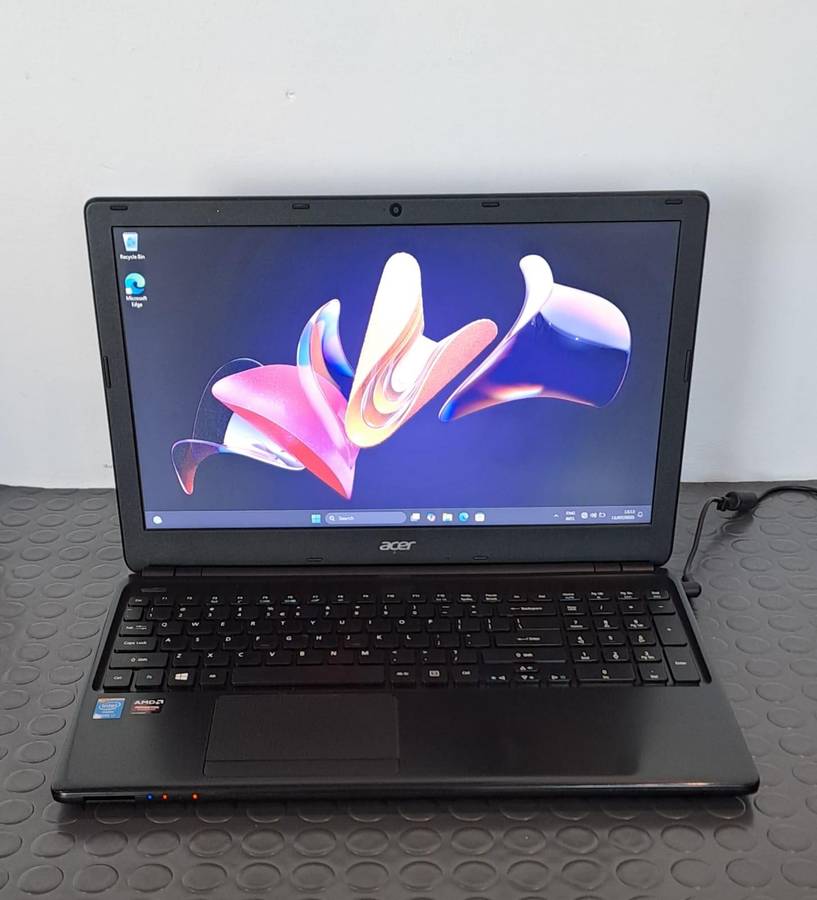 Acer i7 Laptop AUCTION SPECIAL NOW ON