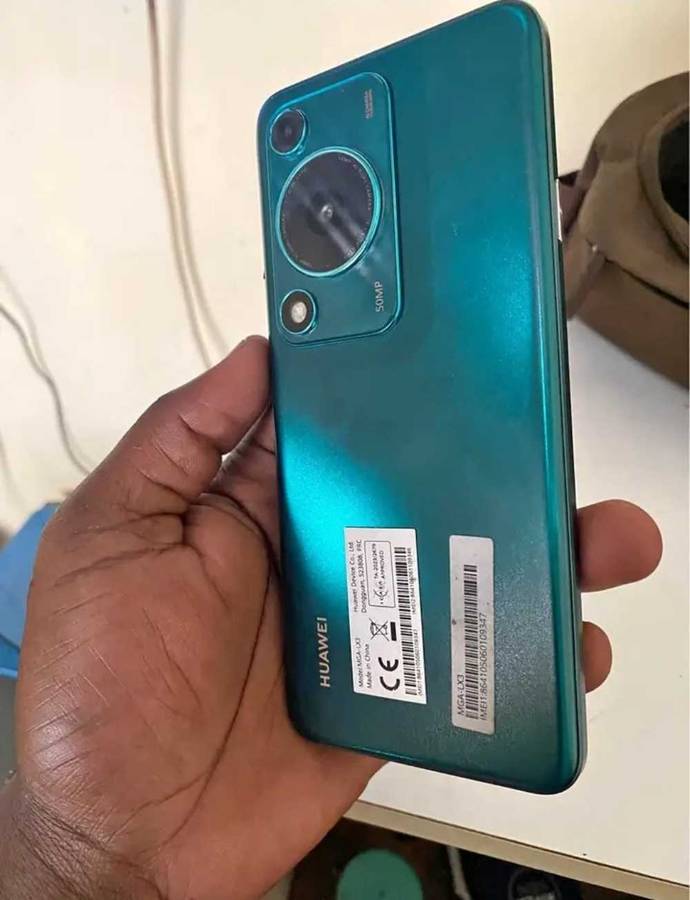 Huawei nova y72