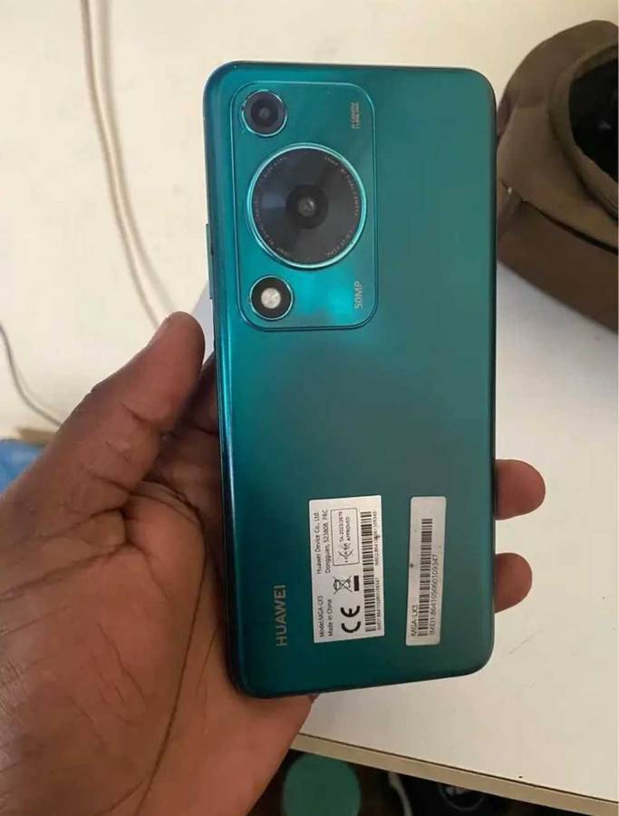 Huawei nova y72