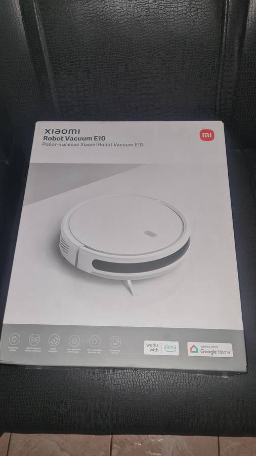 BRAND NEW XIAOMII SMART ROBOT VACUUM