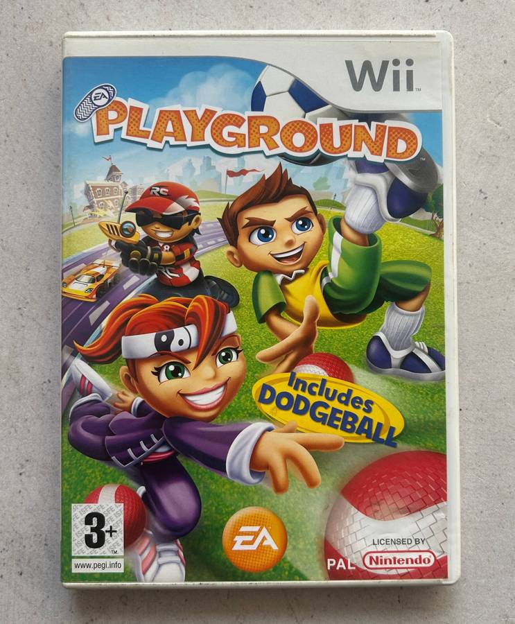 Wii Console (Black) + EA Playground  Nintendo Wii Bundle