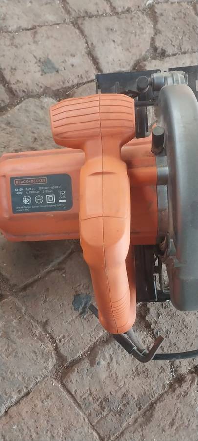 Black and Decker CS1004 1400W CIRCULAR SAW