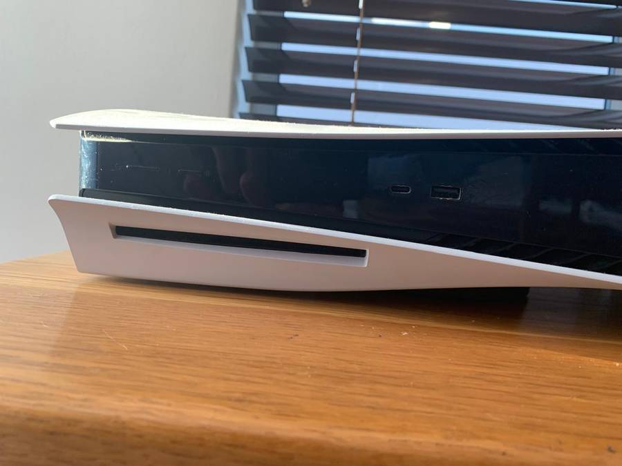 PS5 Console 1TB Glacier White + Dualsense Controller (Disk Version)