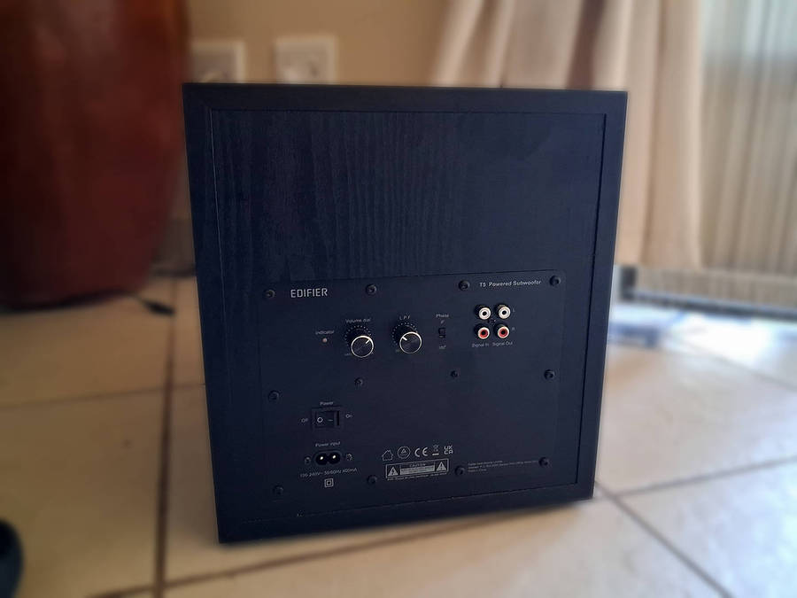 Powered Active Subwoofer (Edifier T5)