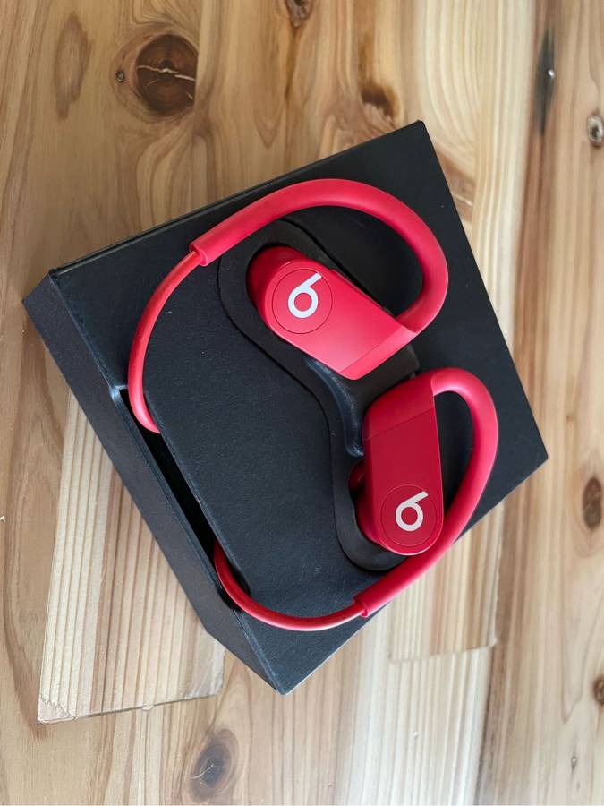 Powerbeats Wireless Earphones - Red
