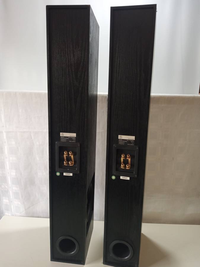 Acoustic Research (AR) Speakers