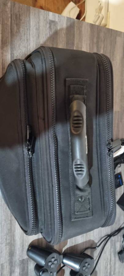 Playstation 2 PHAT Console + 2 x Controllers + 2 x Memory Cards + Original PS2 Carry bag