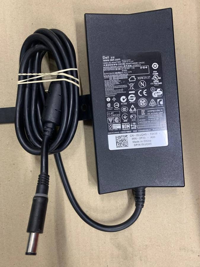 Dell AC Adapter 130W 19.5V  Small Pin Charger (with power cord)