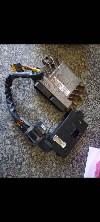 Nissan NP200 petrol computer lockset