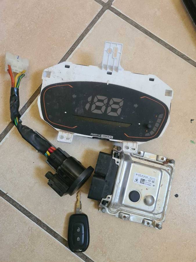 Renault kwid computer box