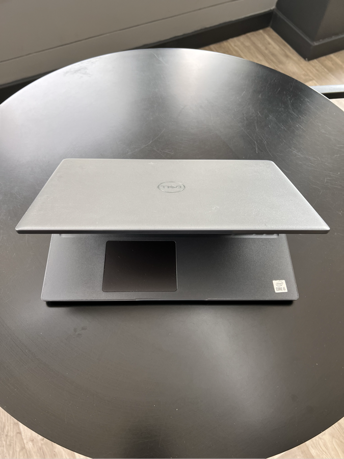 Dell latitude 3510 Core i5 10th Generation