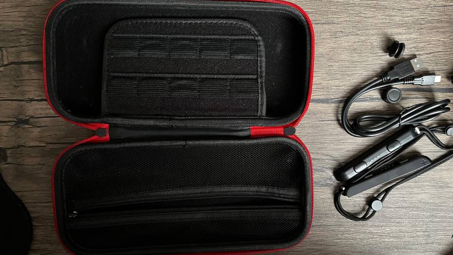 Nintendo Switch *** GOOD CONDITION ***