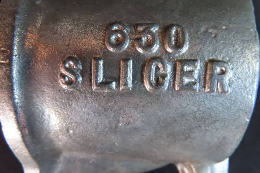 Vintage Spong's 630 Slicer, Grater & Shredder Boxed.